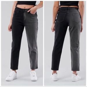 Hollister Black Spliced Curvy High Rise Mom Jeans Size 7 Regular